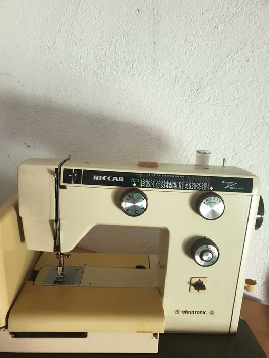 шевна машина взет от търг от склад в Англия