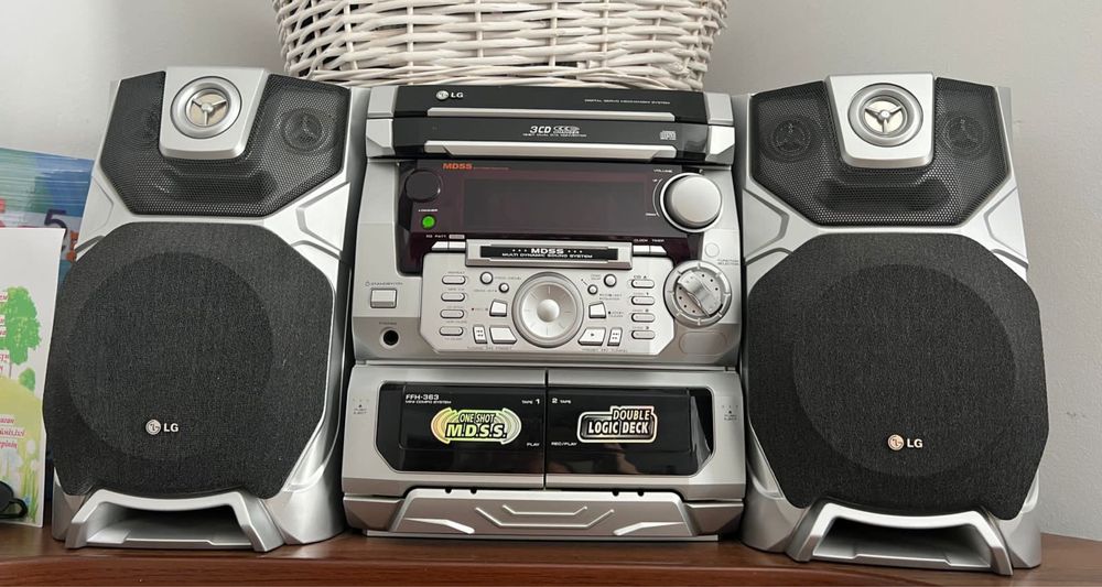 Музыкальный центр