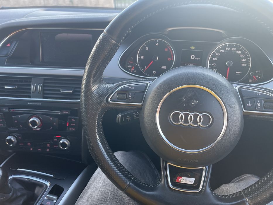 Audi A4 S Line 2.0 143 2013