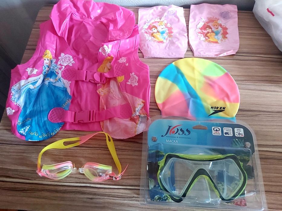 Очки,жилет,маска новая