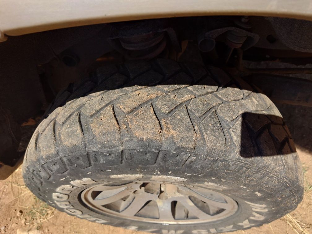 Джанти с Гуми maxxis 235 75 15 за джип , Витара офроуд