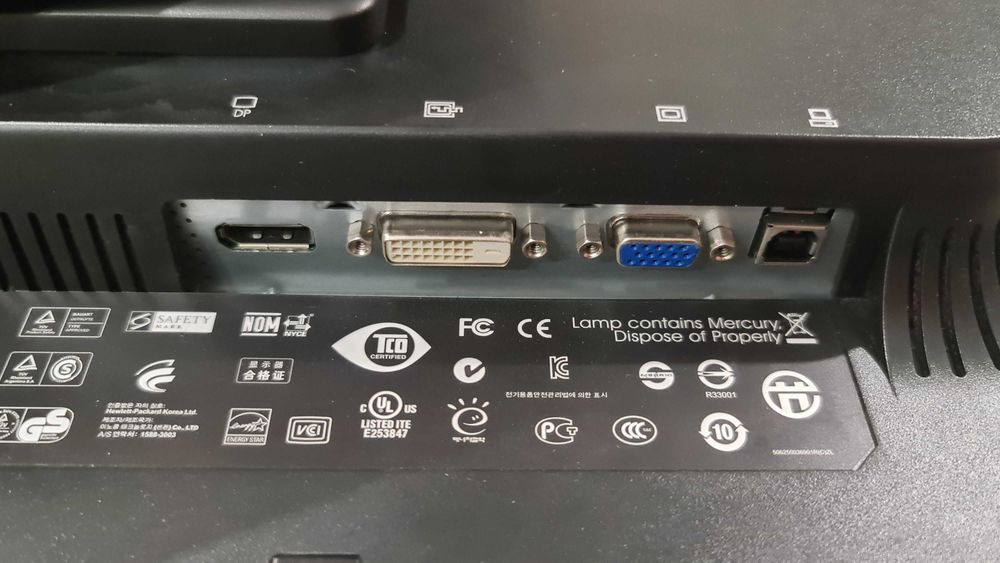 Монитор 22" HP Compaq LA2205wg - ЗА ЧАСТИ !!!