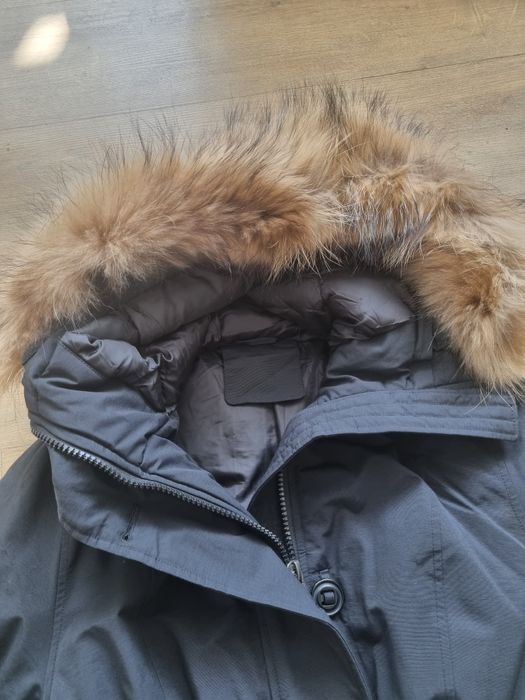 Дамско зимно яке с естествен пух