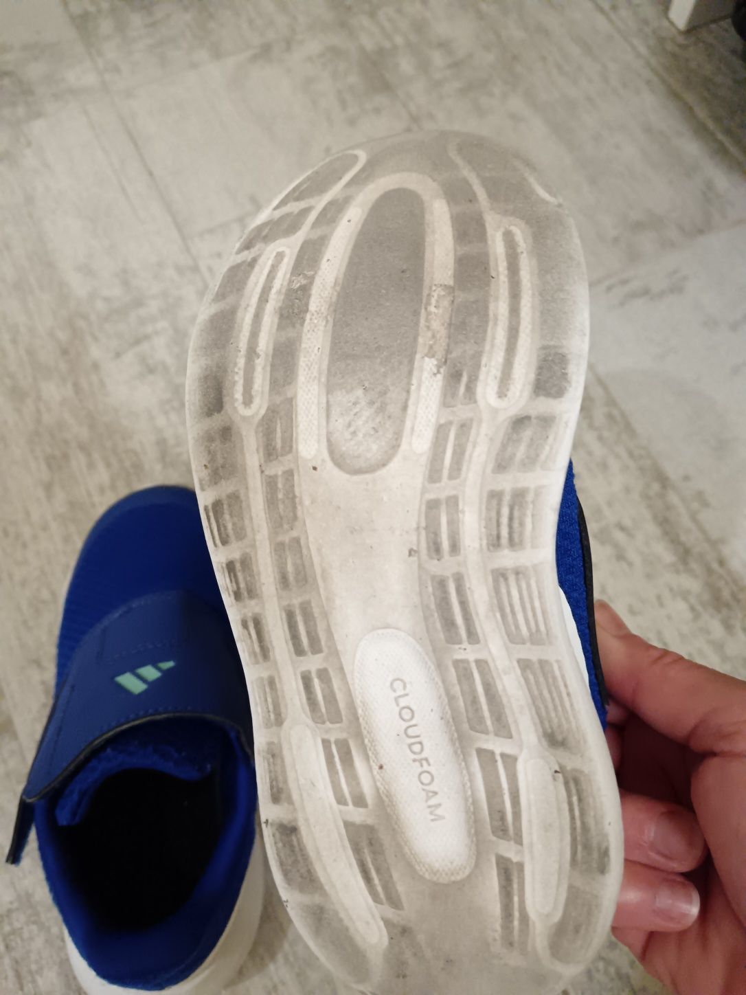Детски маратонки Adidas 27