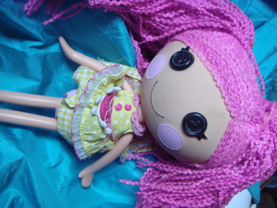 Кукла 2013 MGA Entertainment фирменная коллекционная в новом состоянии