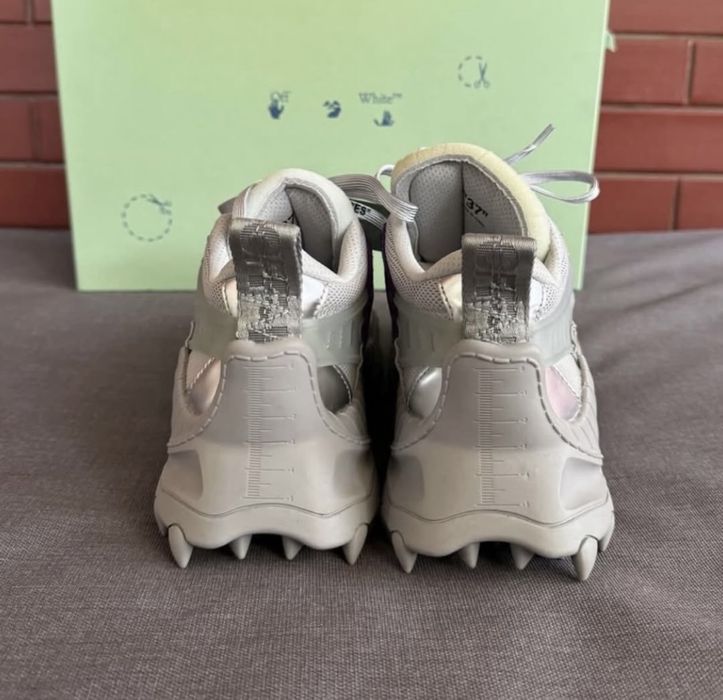 adidasi off white odsy 1000
