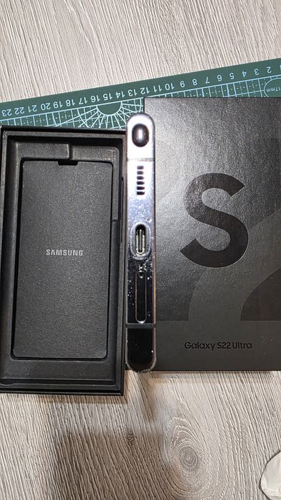 Samsung S22 Ultra, 12GB, 256GB ROM, fabricat in Coreea