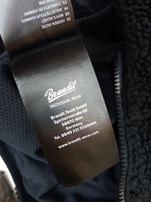 черно яке Brandit