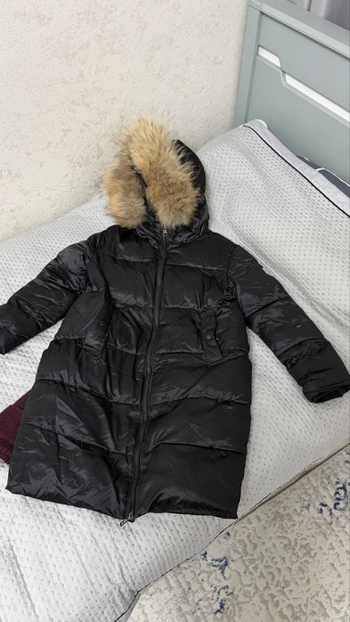 Пуховик.  детский     на 9-10 лет