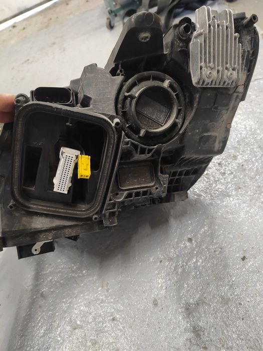 Лед фар десен w 205