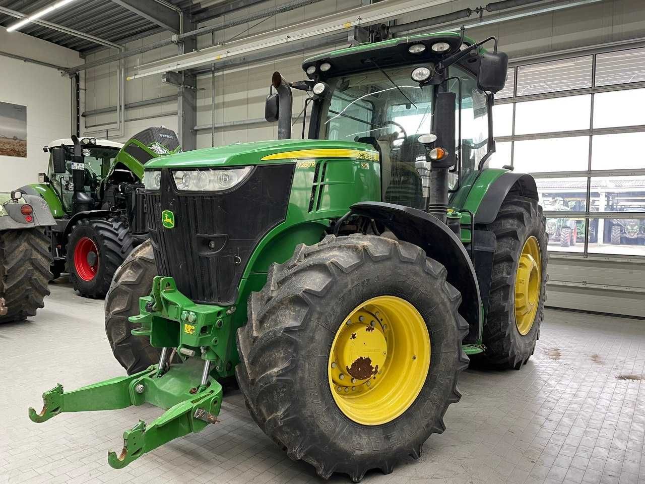 John Deere 7260R. (б/у)
2014 год