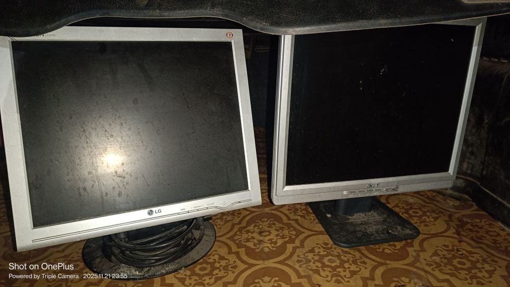 Продам Мониторы.