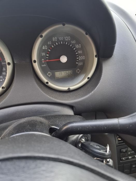 Volkswagen Polo 2000 1.4 16v Euro 4