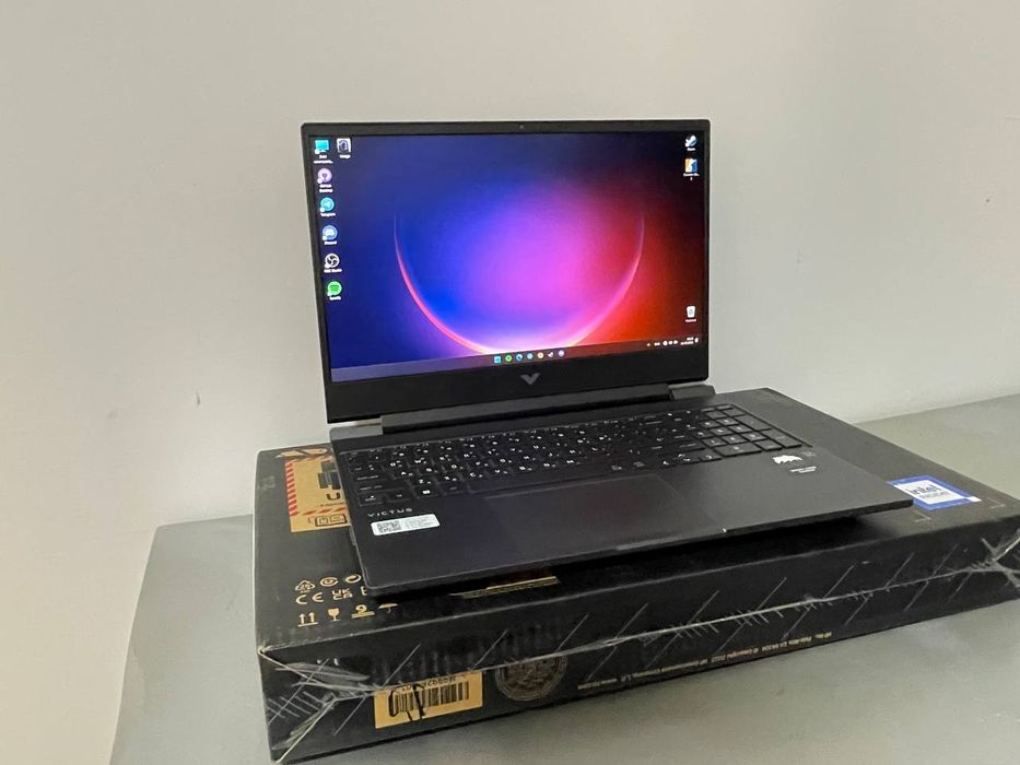 HP VICTUS продается