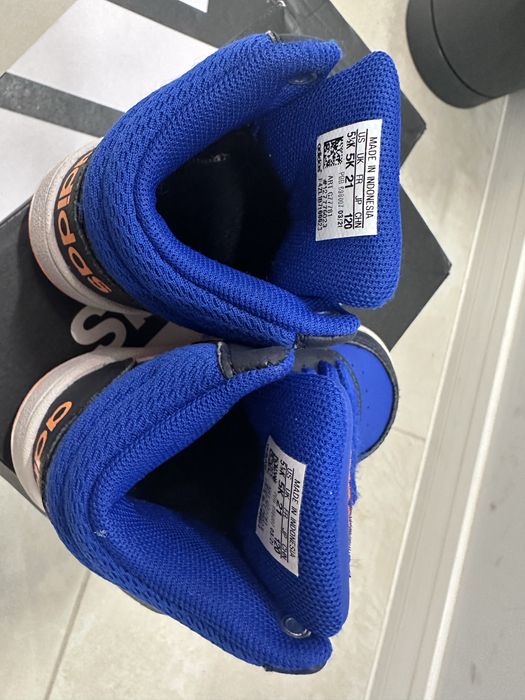 Спортни обувки Adidas