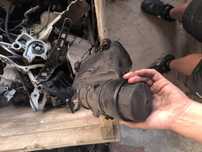 Корпус маслен филтър Бмв е87 120д 118д n47 143кс 177кс bmw e87 e81 e82