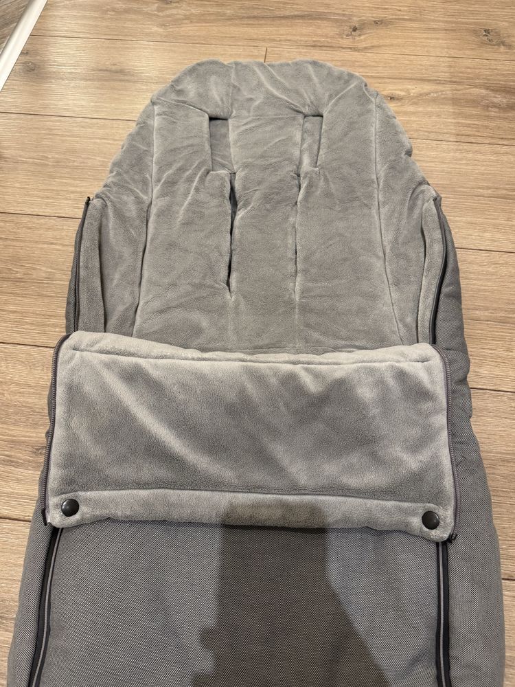 Зимен чувал чувалче Soho grey сиво Cybex