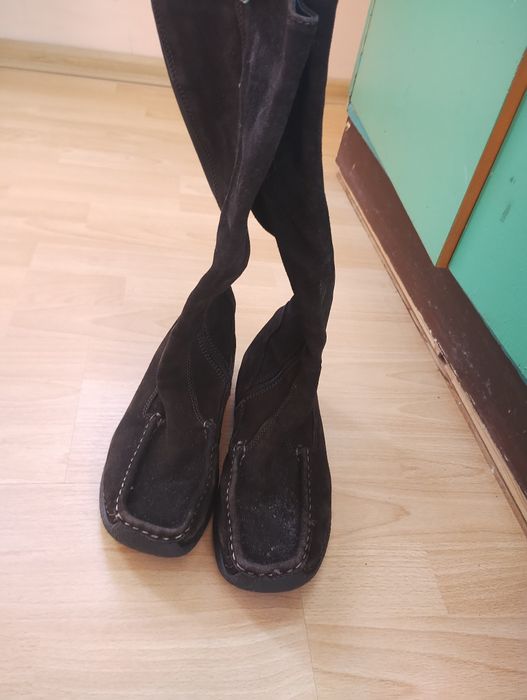 Подарявам дамски ботуши 40номер.