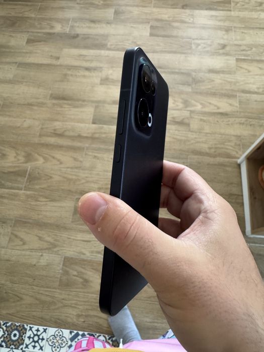 OPPO Reno 13 5G – stare excelentă, factura , garantie 24 luni