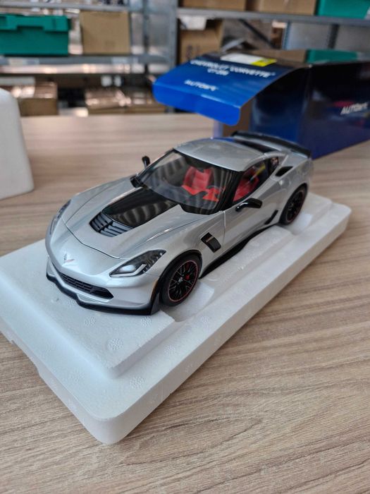 AutoArt Chevrolet Corvette C7Z06 1/18