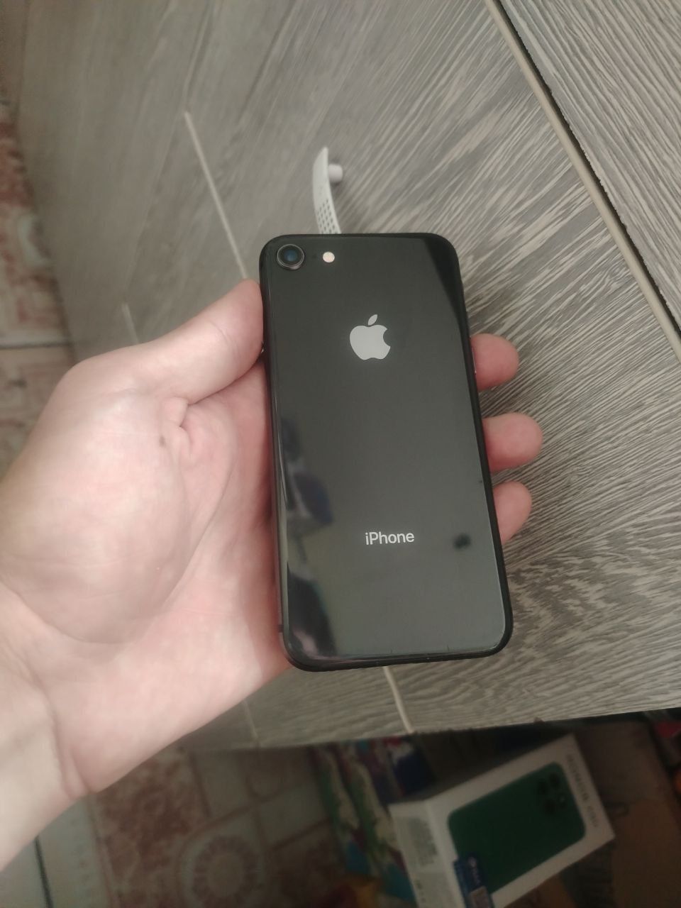 Iphone 8 sotiladi