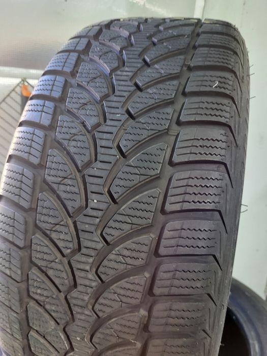 2 бр зимни 225/50/17 Bridgestone Runflatt