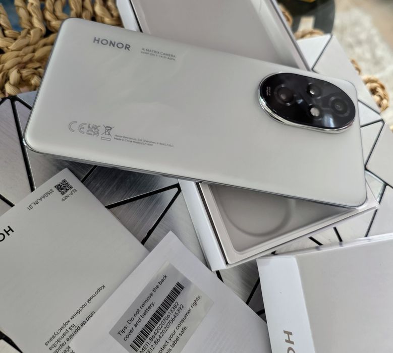 HONOR 200 Pro  бял с гаранция!