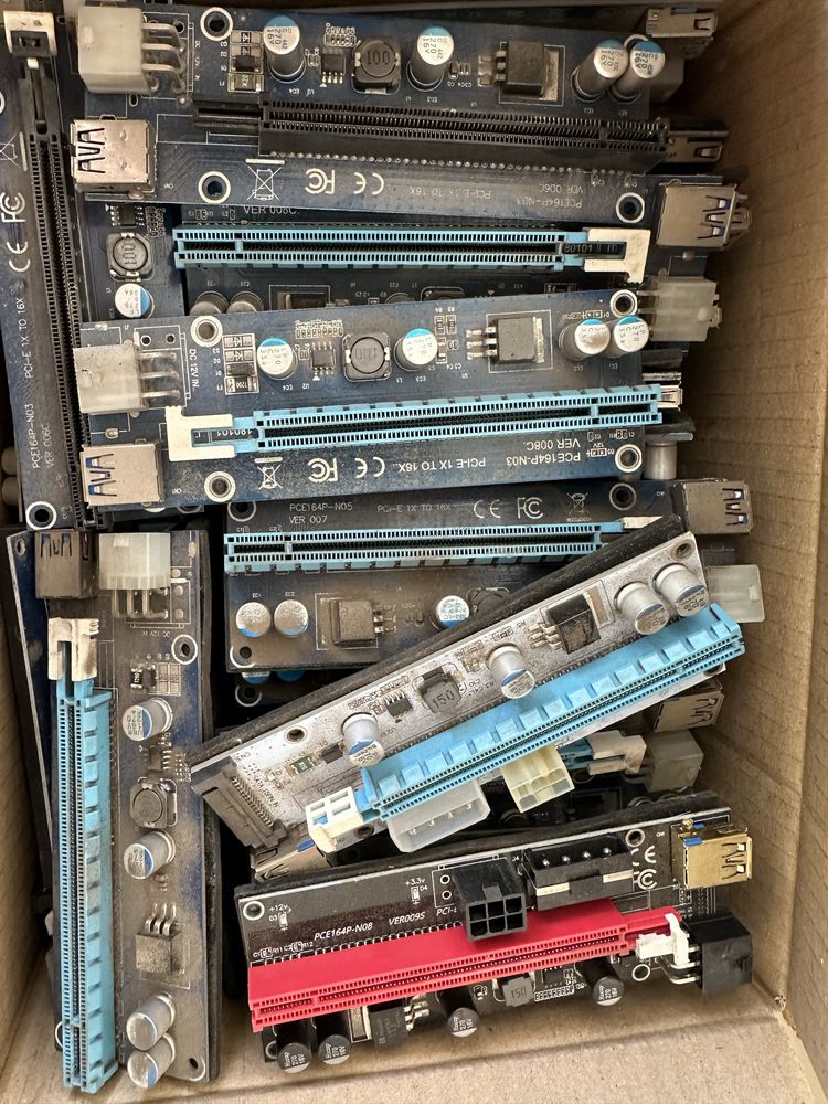 PCI Riser Екстендъри, 4/6 PIN Riser Extenders
