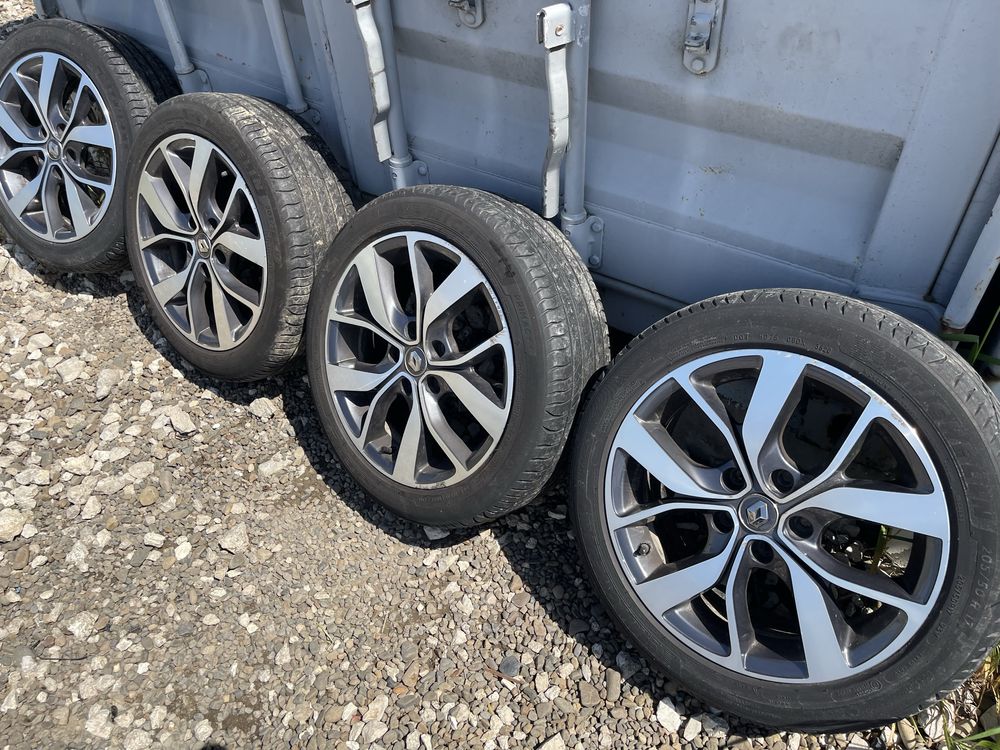 Jante Renault 5x114,3 R17 205/50 cu anvelope de vara Michelin