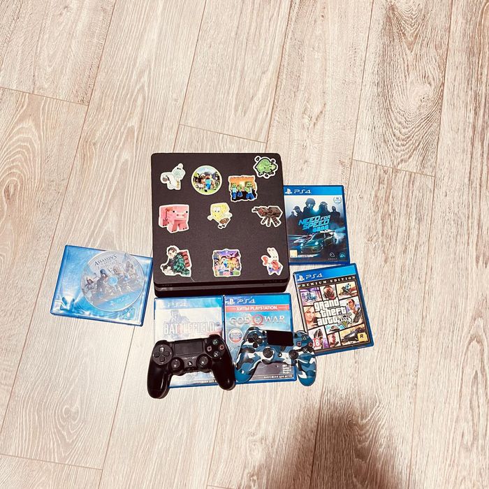 Playstation 4 2016 без минуса  плюс игр  цена 100000 тг  договорная