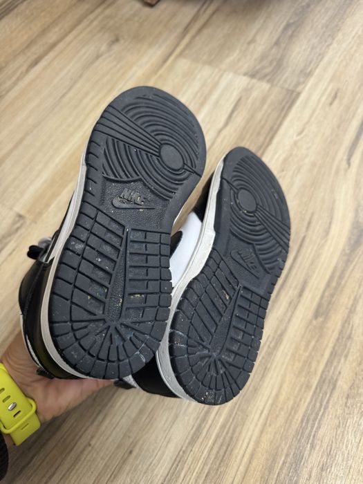 Оригинални високи кецове Nike Dunk High! 33 н