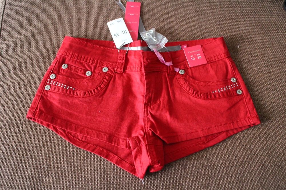 Дамски червени къси панталони