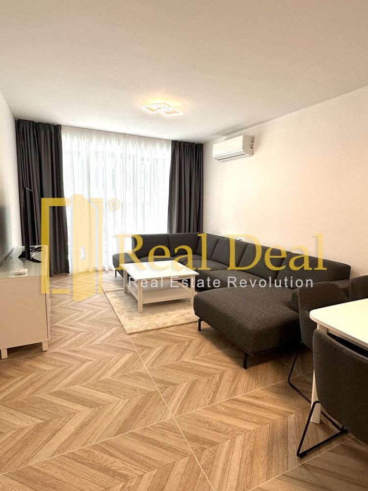 Дава се под наем Тристаен апартамент в София, Витоша - 91 кв.м за 1250 € - Снимка #1