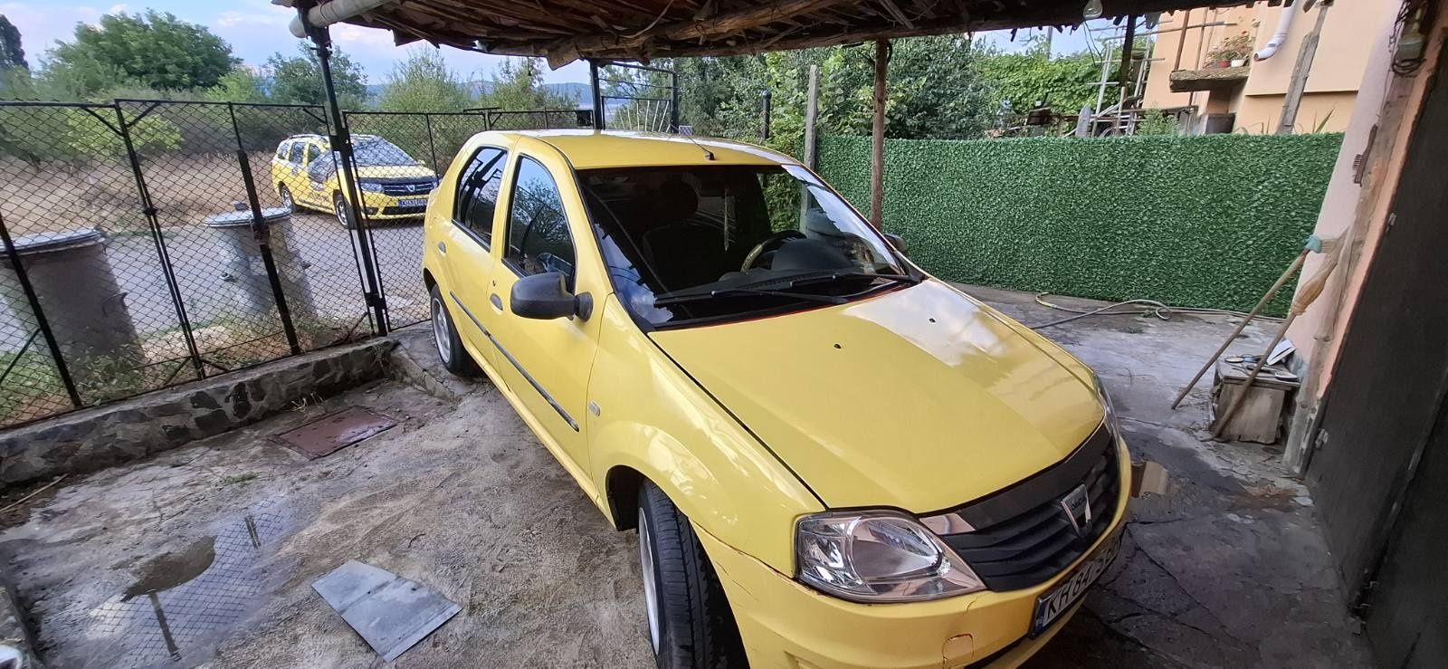 Продавам Dacia Logan газ/бензин 1.2