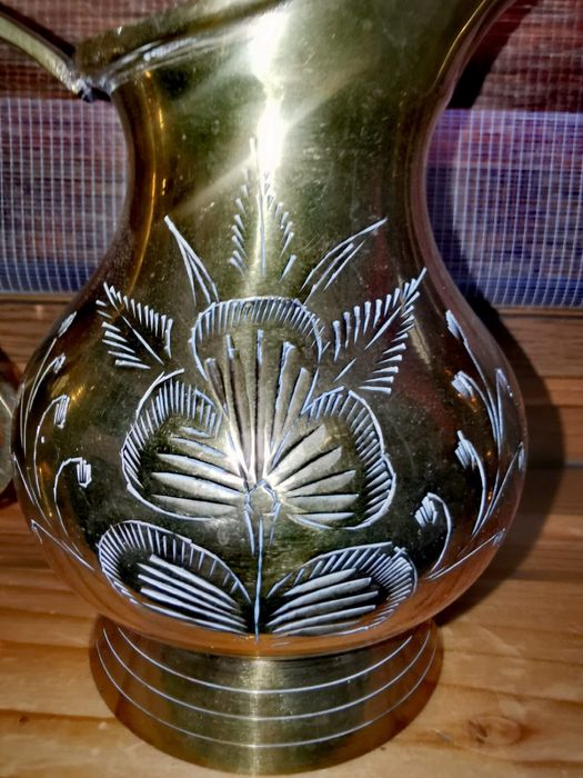 Антикварни месингови кани за вино вода дома 3 бр. общо 180 лв.