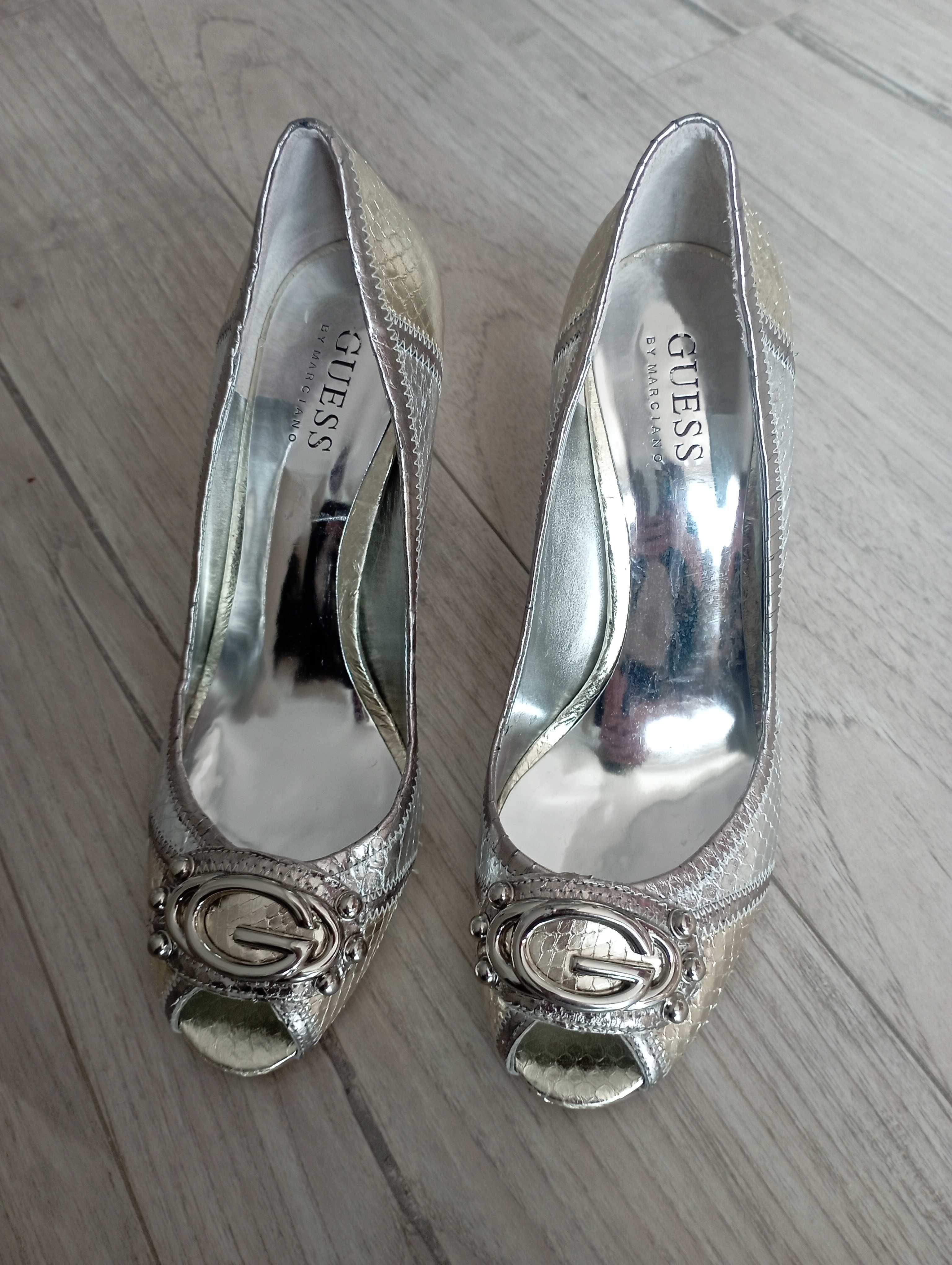 Обувки кожа Guess