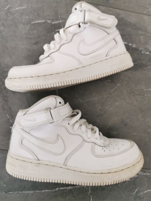 Adidași Nike Air Force 1 marimea 33