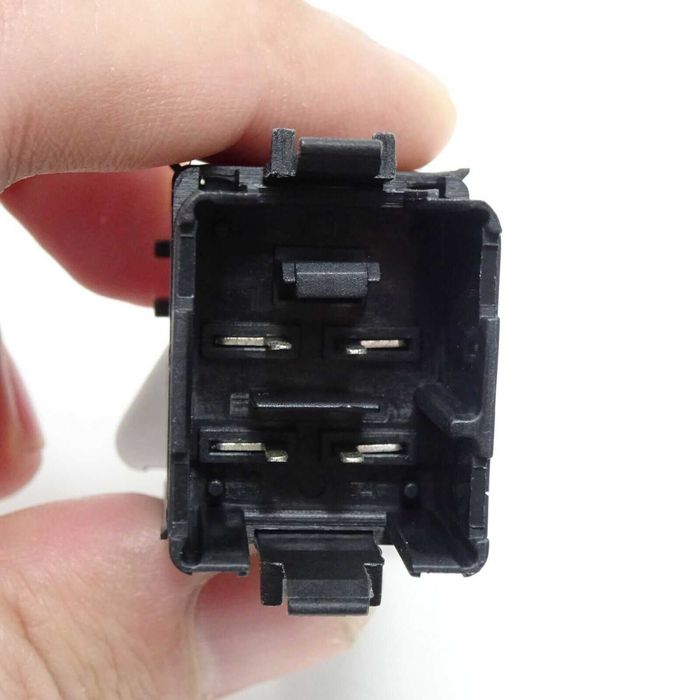 Бутон копче ключ аварийни светлини Vw Golf 5 и Plus Golf 6 Plus Jetta