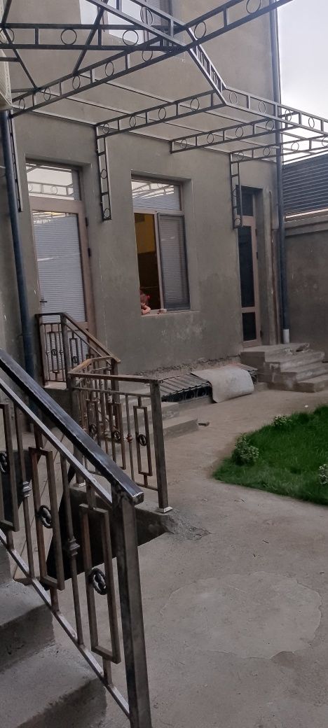 Абдулазиз абдувохобов