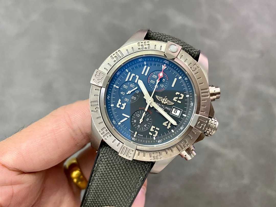 Breitling avenger bandit titanium