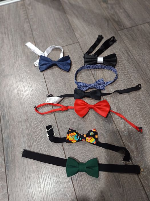 Papion copii diferite culori