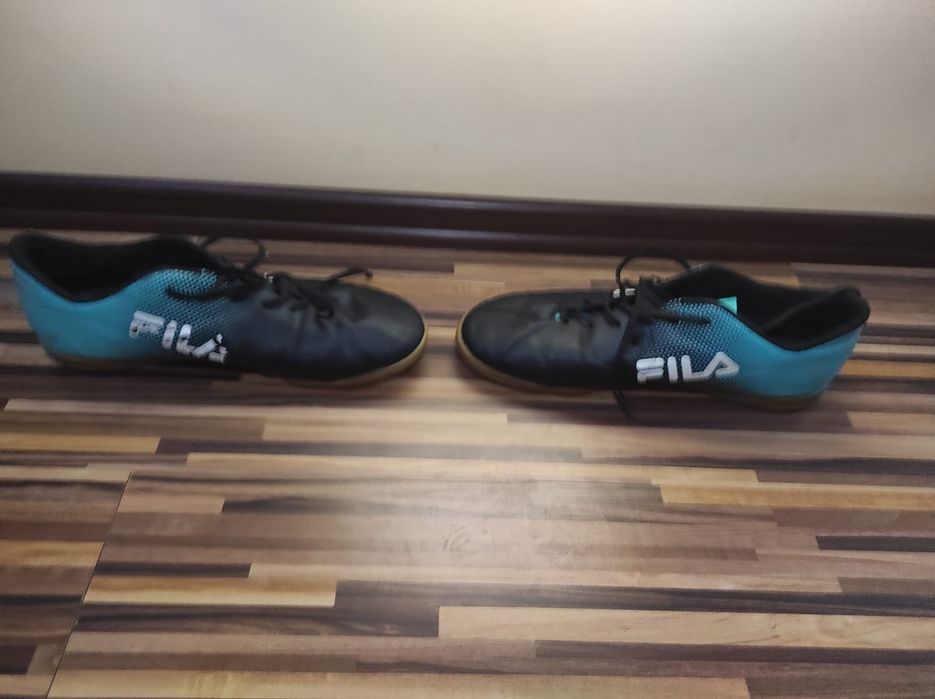Ghete fotbal fila ,mărimea 41,5/42[27 cm]