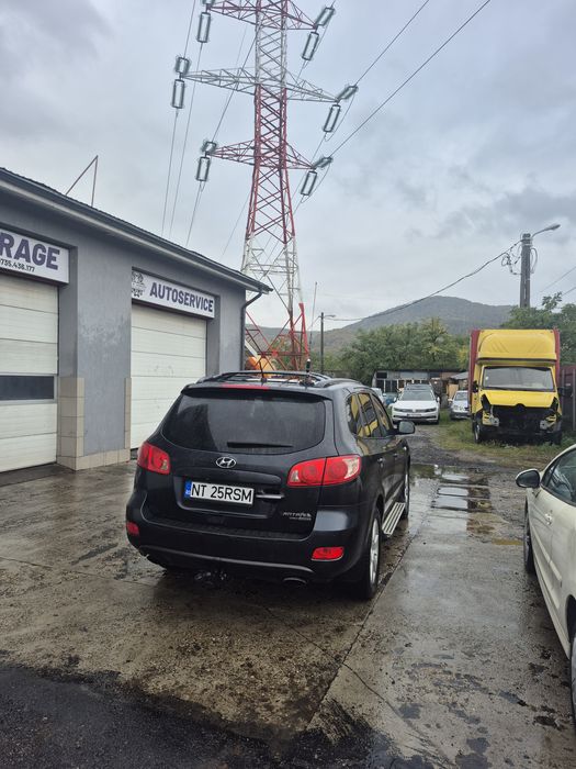 Vând sau schimb hyundai santafe