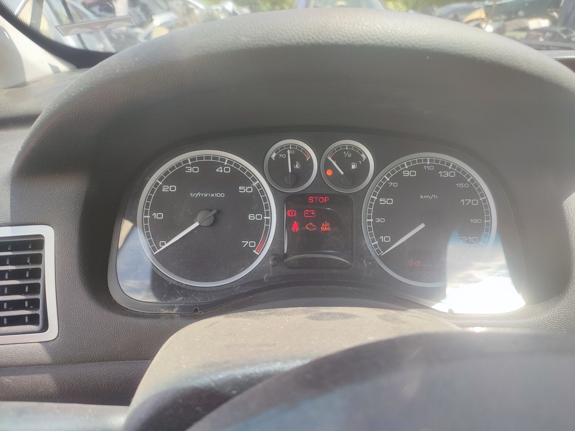 Пежо 307 1.6 бензин хечбек. Само на части