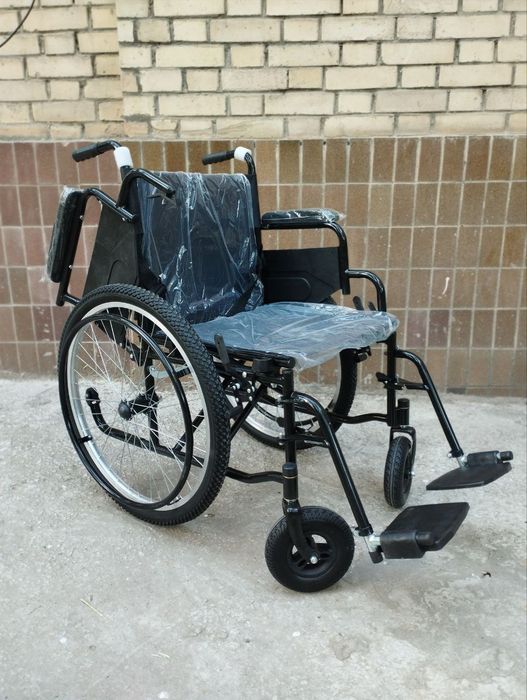 Отдам две новые коляски по 800 тысяч успеете приобрести