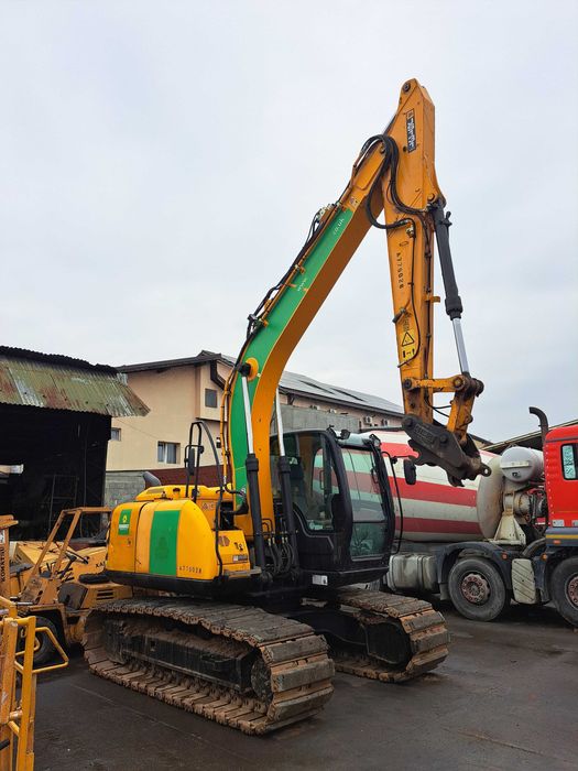 Excavator JCB 14T
