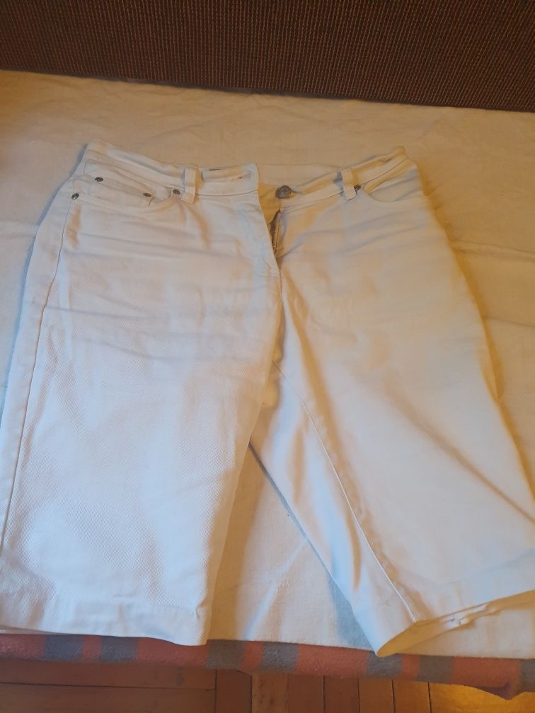 Pantaloni scurți blugi albi / 3 sfert
