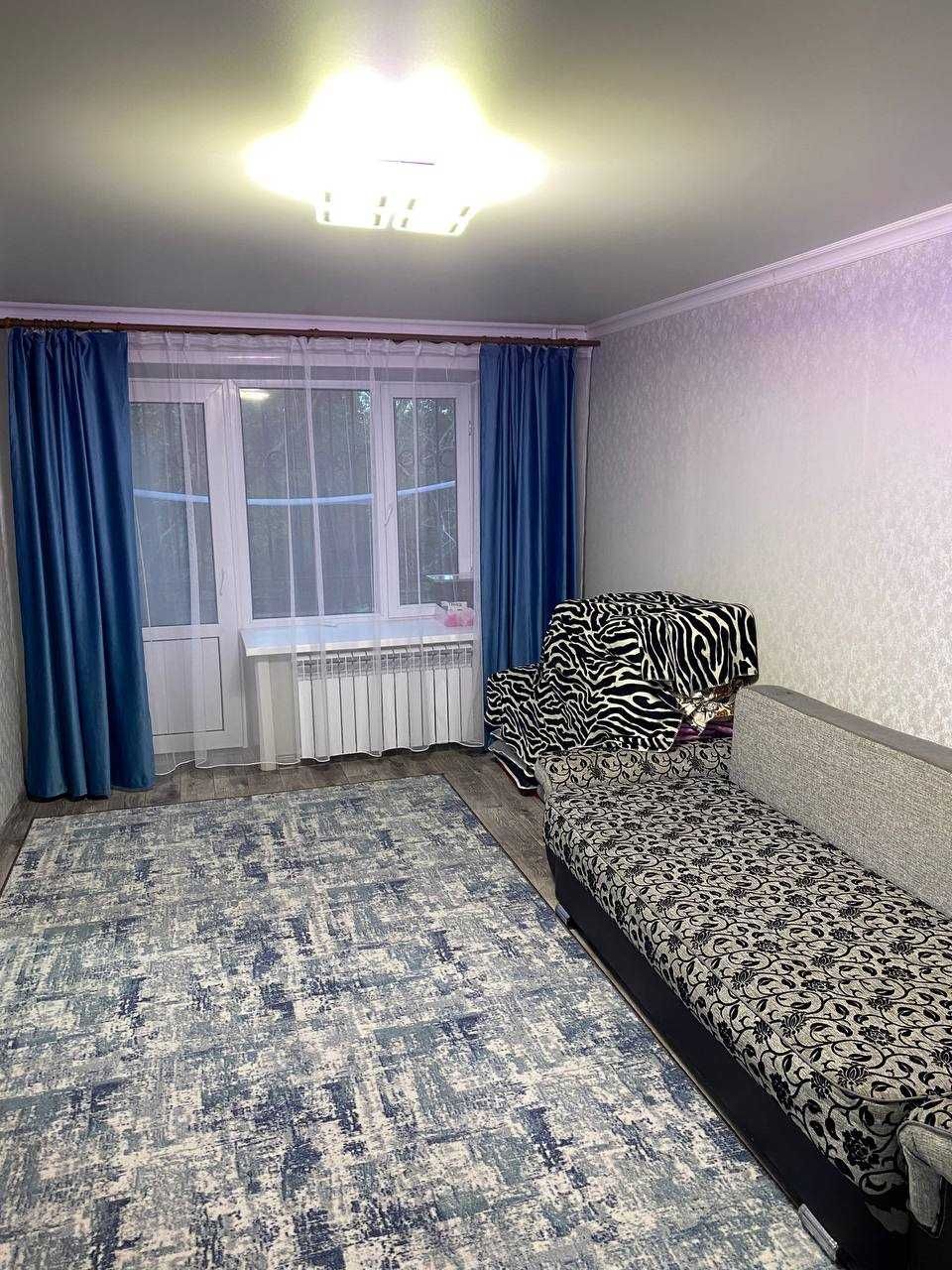 Продам 1 комнатную квартиру, Пр. Менделеева, 3/3 эт.