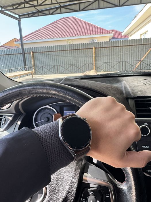 Продается смарт часы Huawei GT3