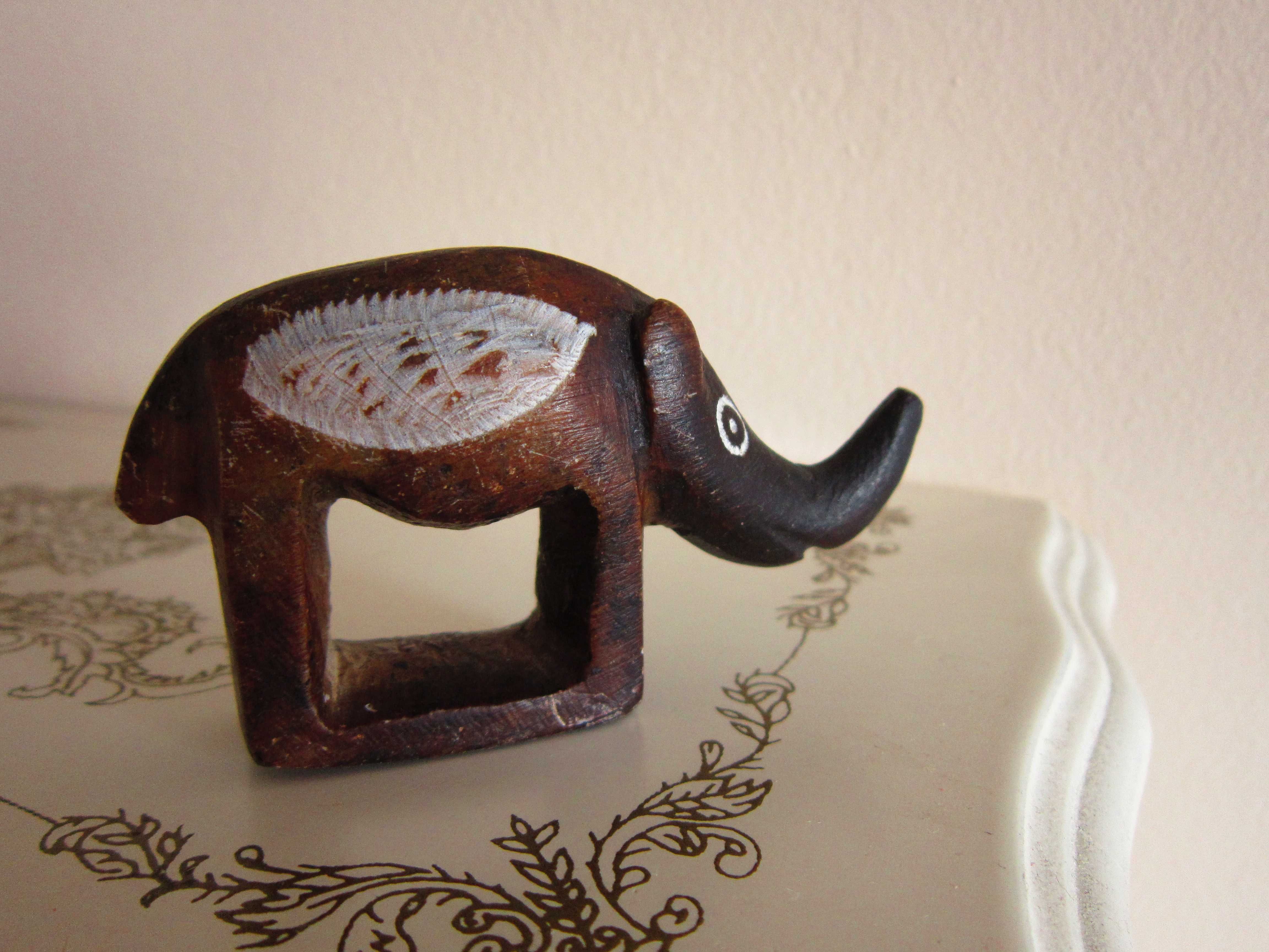 cadou rar Rinocer sculptura piatra arta africana miniatura anii '60